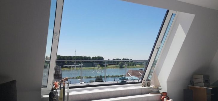 „Wohnen wie im Urlaub“: Balkonausstiegsfenster von LiDEKO erweitert den Blick auf den Rhein