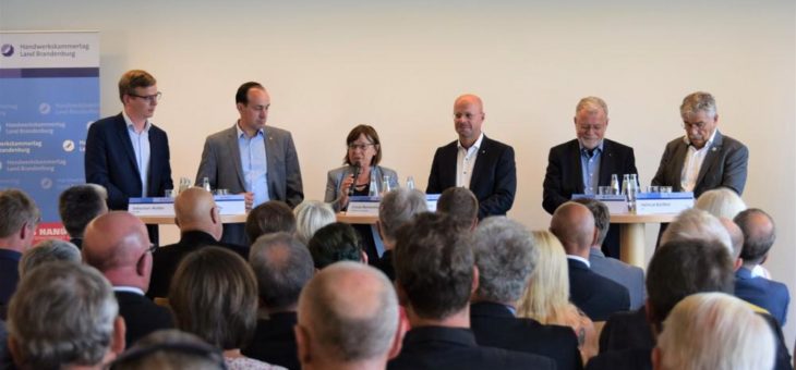 Farbe bekennen: Brandenburgisches Handwerk fühlt Spitzenkandidaten zur Landtagswahl auf den Zahn