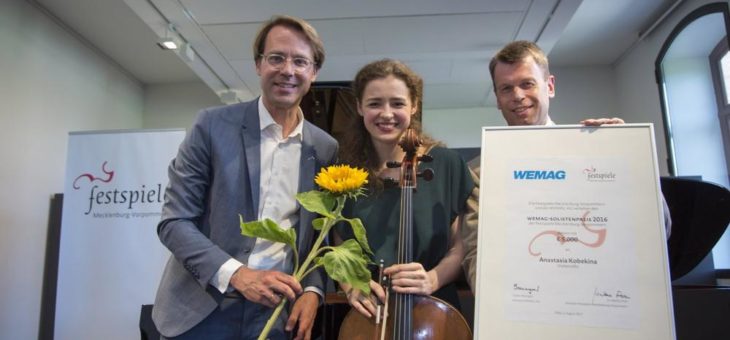 Cellistin Kobekina mit WEMAG-Solistenpreis geehrt