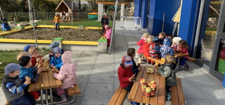 Picknicktische für die KiTa-Kinder