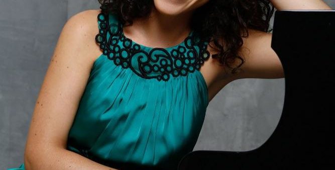 Pianistin Beatrice Rana spielt Chopins Etüden