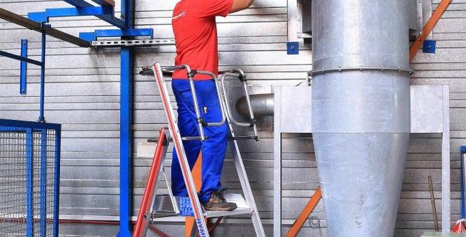 Hymer-Leichtmetallbau beriet auf Fachmesse A+A: