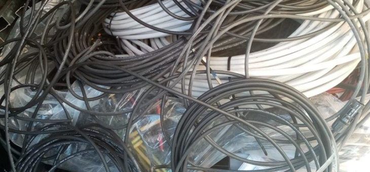 Schrotthändler Aus Dinslaken-Kostenlos Altmetall Abholung -Schrottankauf zu Guten Preisen