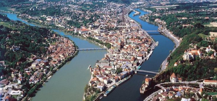 Touristenboom am Drei-Flüsse-Eck