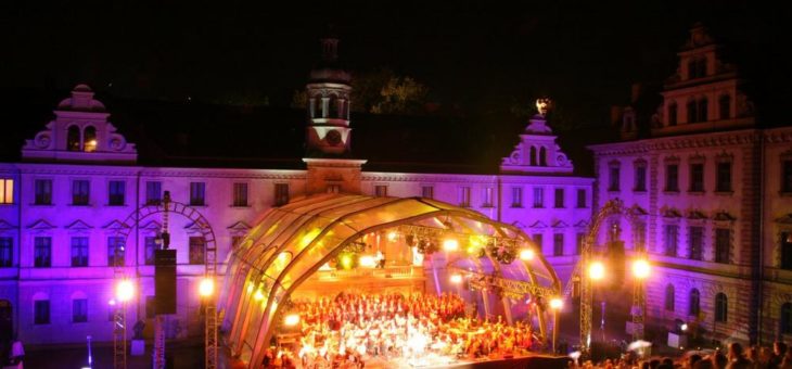 Von Nena bis Nabucco: Feuerwerk der Superstars im Schlosshof
