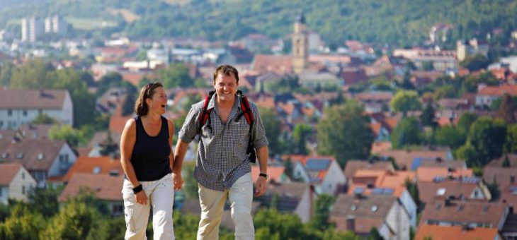 Mit den ersten warmen Sonnenstrahlen in der Natur neue Kraft tanken: Frühlingsglück pur in Süddeutschlands Premium-Wanderregion