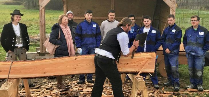 Bayerische und böhmische Nachwuchs-Handwerker lernen seit zehn Jahren „grenzenlos“