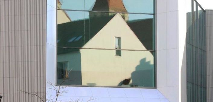Verspiegelte Einblicke