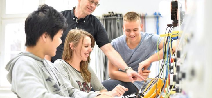 Neues Förderprogramm:  „Ausbilder-Gutscheine“  für Deutschlands Mittelständler