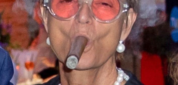 Rauchverbot? Nicht bei Fürstin Gloria