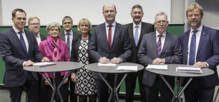 Mit 14 Millionen Euro Rückenwind vom Bund: Ostbayerns Hochschulen schmieden digitale Zukunftsallianz