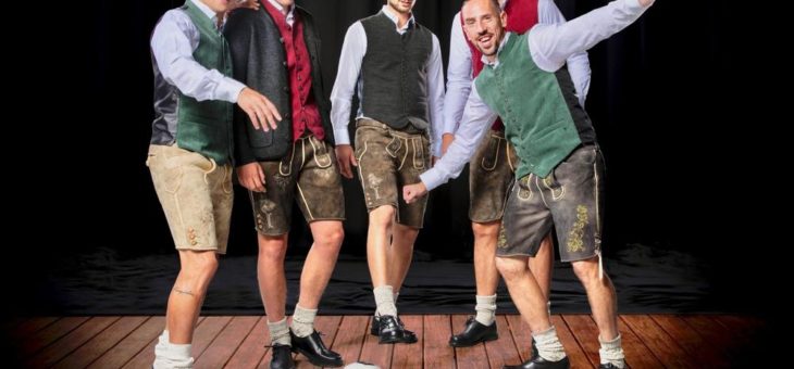 Trachten aus Niederbayern begeistern Bayern-Spieler