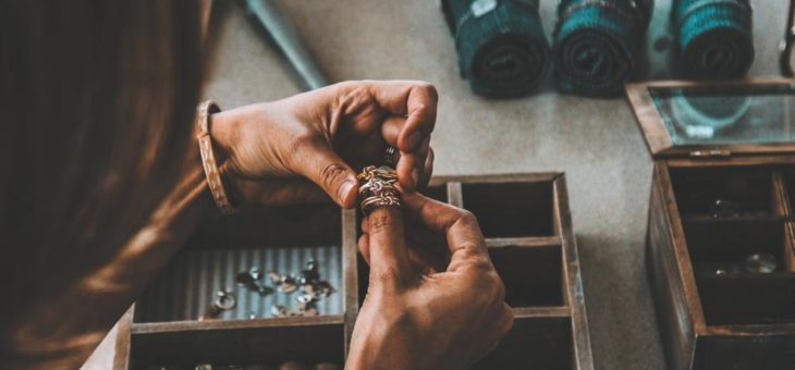3 Ideen für handgefertigte Kleidung, Schmuck und Kosmetik