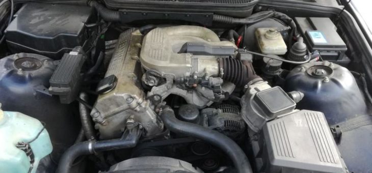 Wenn alte Schrottautos einfach am Straßenrand abgestellt werden