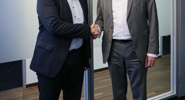 FRIMO und Hennecke gründen strategische Partnerschaft