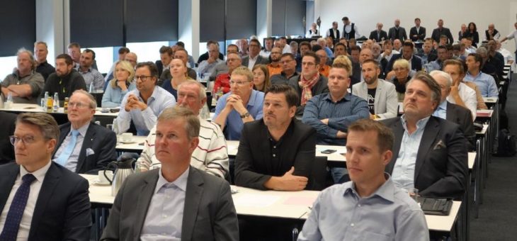 Neuwahlen und Netzwerkkommunikation beim Landesverbandstag der Berliner Dachdecker