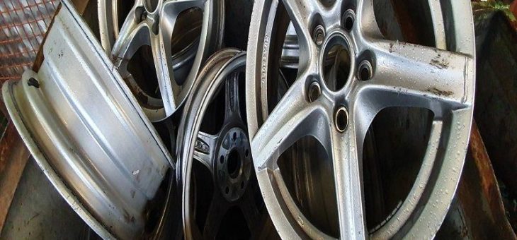 Schrottabholung in Oberhausen steht für alle bereit