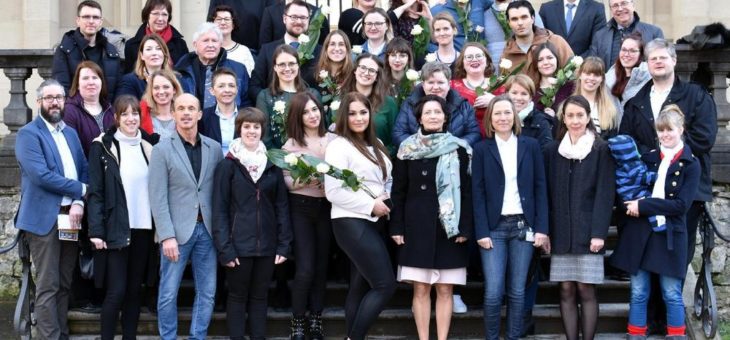 Examen erfolgreich bestanden: 17 Pflegekräfte am KWM ausgebildet