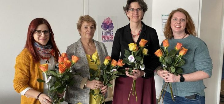 Faire Blumen schenken und Frauenrechte stärken