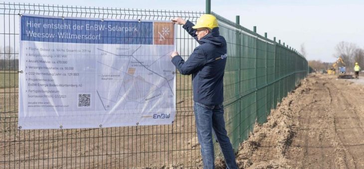 Baustart für Deutschlands größten förderfreien Solarpark