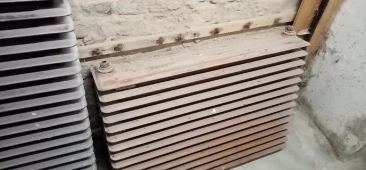 Stahlschrott und Eisenschrott Abholung durch mobile Schrottsammler