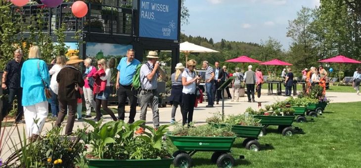 Bayerische Schubkarrenparade auf der Landesgartenschau