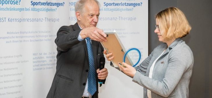 MBST-Award 2020 geht an Dr. med. Maren Van de Perck · Winnweiler