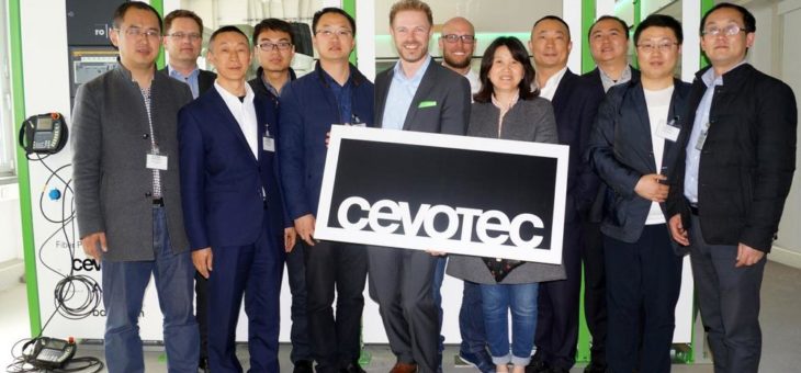 Chinesische Delegation zu Besuch bei Cevotec und dem Ludwig Bölkow Campus