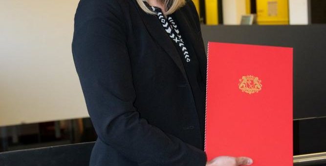 Dr. Henrikje Stanze zur Professorin der Hochschule Bremen für Pflegewissenschaft ernannt