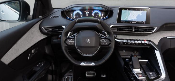 PEUGEOT i-Cockpit®: Intuitive Bedienung und höchster Fahrkomfort
