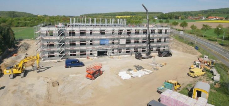 Goldbeck trotzt Schlechtwetter und Shutdown: Bauarbeiten für VIRO-Zentrale in Dissen voll im Plan