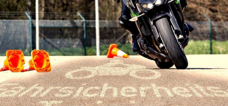 Besser Motorrad fahren