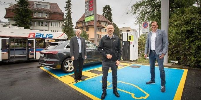 CKW lanciert Schnellladestation mit Strom direkt von der Trolleybus-Oberleitung