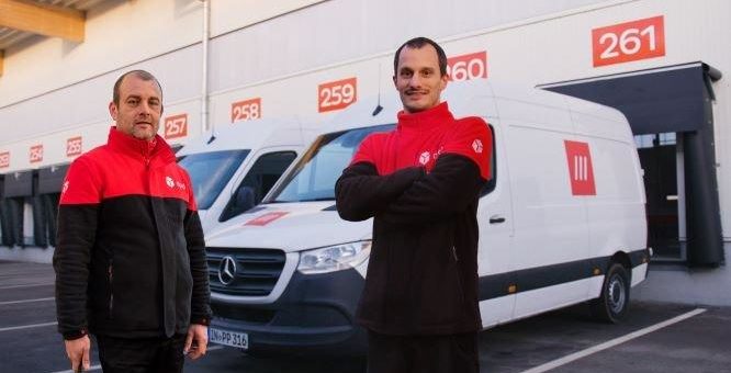 Test von Mercedes-Benz Vans, DPD und what3words zeigt 15 Prozent Effizienzsteigerung durch innovative Adressierungslösung für die Paketzustellung