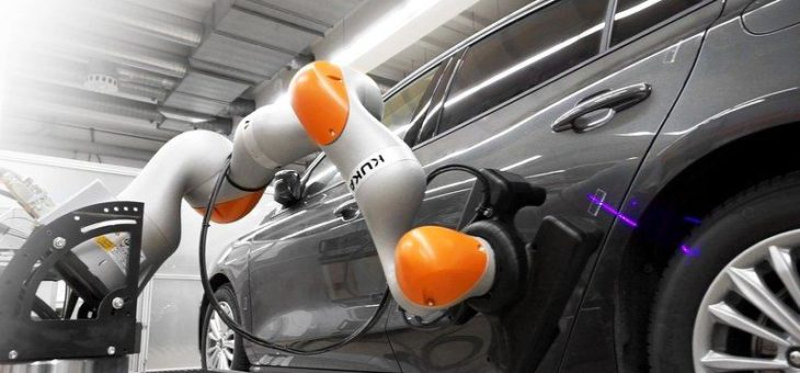 Automatisierung im Automobilbau: Sensitiver Roboter steigert Effizienz in der Endmontage