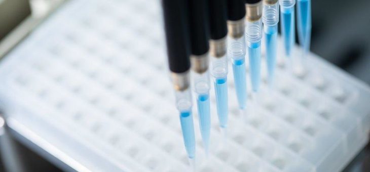 Herstellung von Laborprodukten mit Robotern: Rasant steigende Nachfrage durch Corona