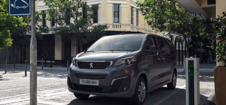 Neuer PEUGEOT e-Traveller(1): PEUGEOT elektrifiziert seinen großen Van