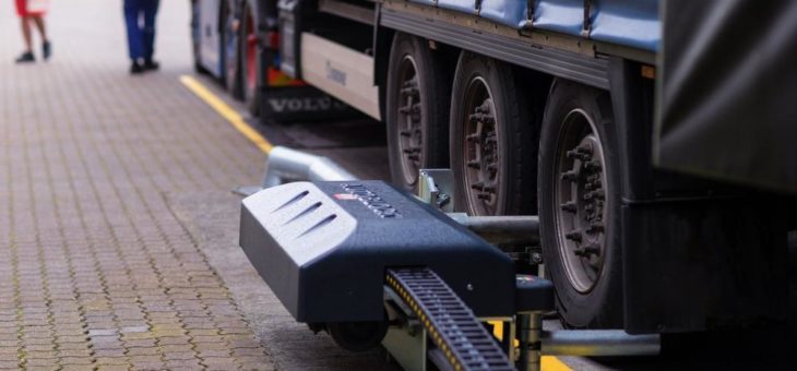Maximal sicheres Be- und Entladen von LKWs dank automatischer Wegfahrsperre