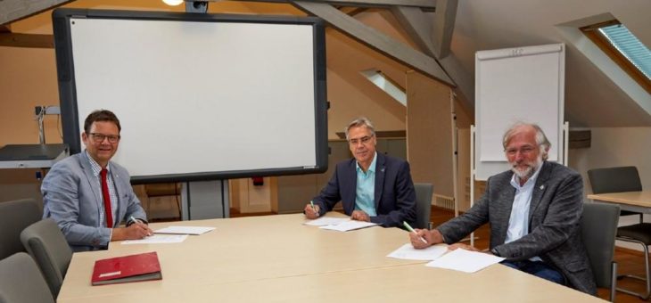 Hochschule Geisenheim und zfh schließen Kooperationsvertrag