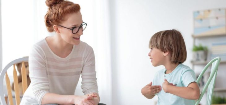 Online informieren: Weiterqualifizierung für Erzieher/innen