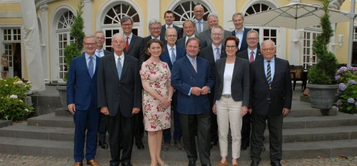 Wirtschaft im Gespräch mit NRW-Finanzminister Lienenkämper
