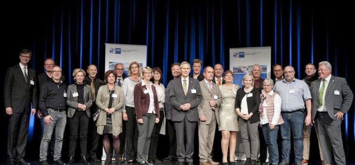IHK zeichnet 41 Ehrenamtliche aus – erstmals Auszeichnung Gold mit Brillant