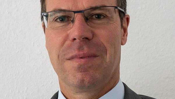 SEF Smart Electronic Factory e.V. und THM beleuch-ten Stand der Digitalisierung von Geschäftsmodellen