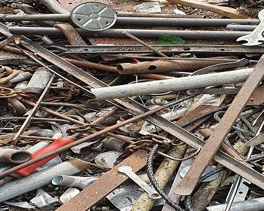 Schrottabholung Bochum – der Schrotthändler bieten für Eisen und Metall gutes Geld