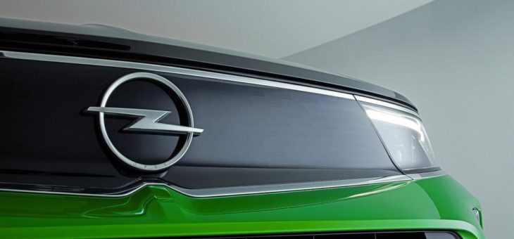 Legendäres Logo: Neuer Opel Mokka zeigt als erster den neuen Blitz