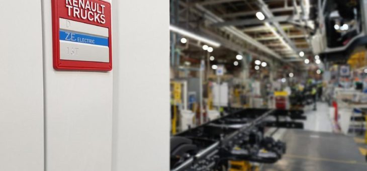 Die DELANCHY Gruppe erhält das erste Serienfahrzeug des vollelektrischen Renault Trucks D Z.E.