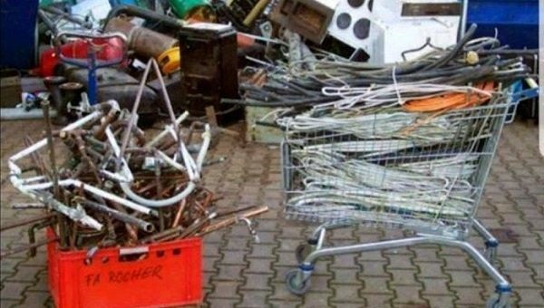 Platz gewinnen und Geld verdienen: der doppelte Nutzen der Schrottabholung Düsseldorf