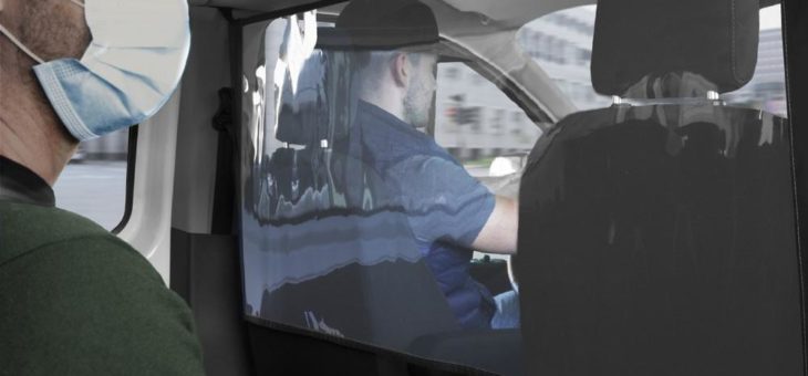 Social Distance: Ford bietet transparente Schutzschilde als Zubehör  für Innenräume von Nutzfahrzeugen an