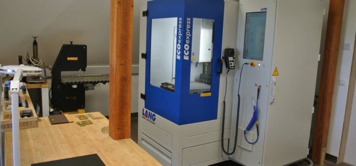 Maschinenbau & Konstruktion Scholz GbR setzt auf kompaktes CNC-Graviersystem von LANG