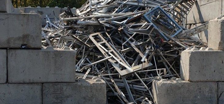 Schrottentsorgung Von ihrem standort in Essen durch professionelle Schrotthändler Plus